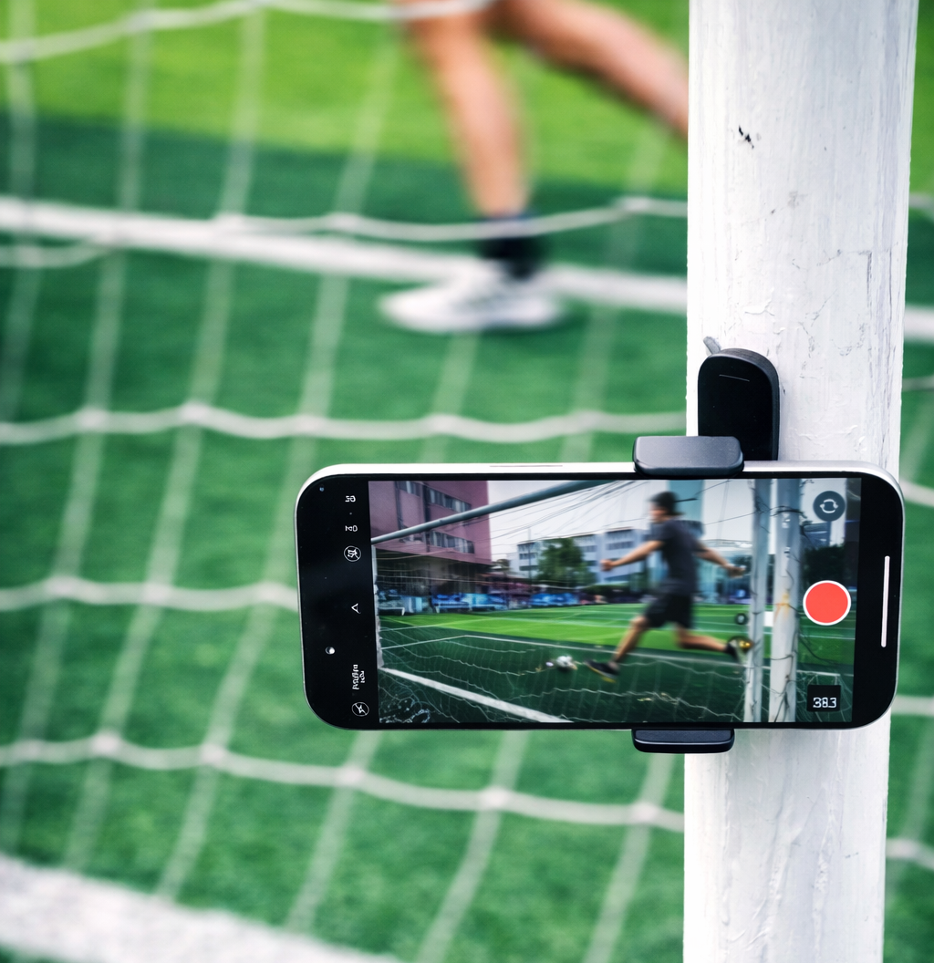 Athlixo™ Magnetic Gym Phone Mount